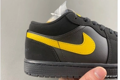 Hyperoad Jordan University 'Black Low Gold' Air 1 1029